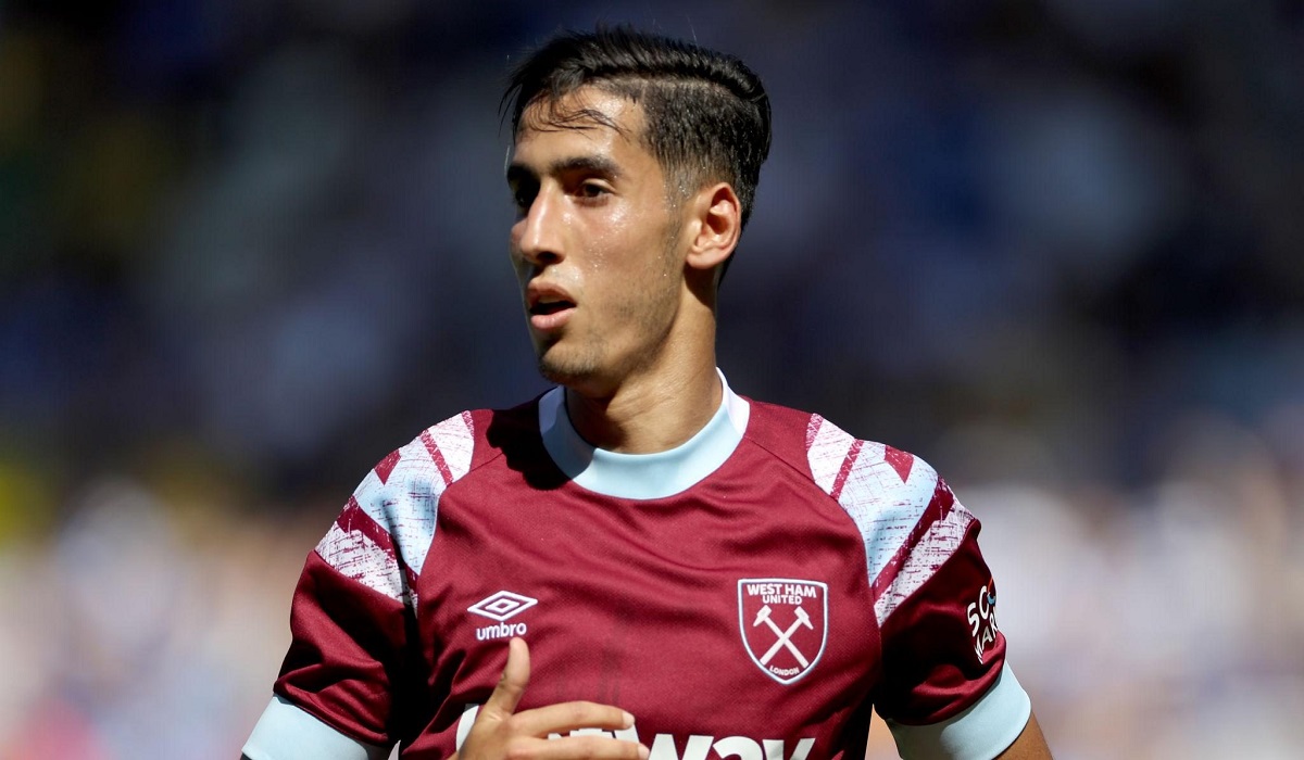 بالفيديو كل ما قدمه نايف أكرد في أول مباراة له مع وست هام أمام ريدينغ