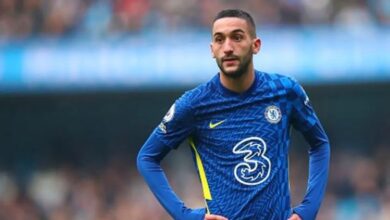 تشكيلة الرسمية لمباراة تشيلسي وتوتنهام تعرف غياب زياش