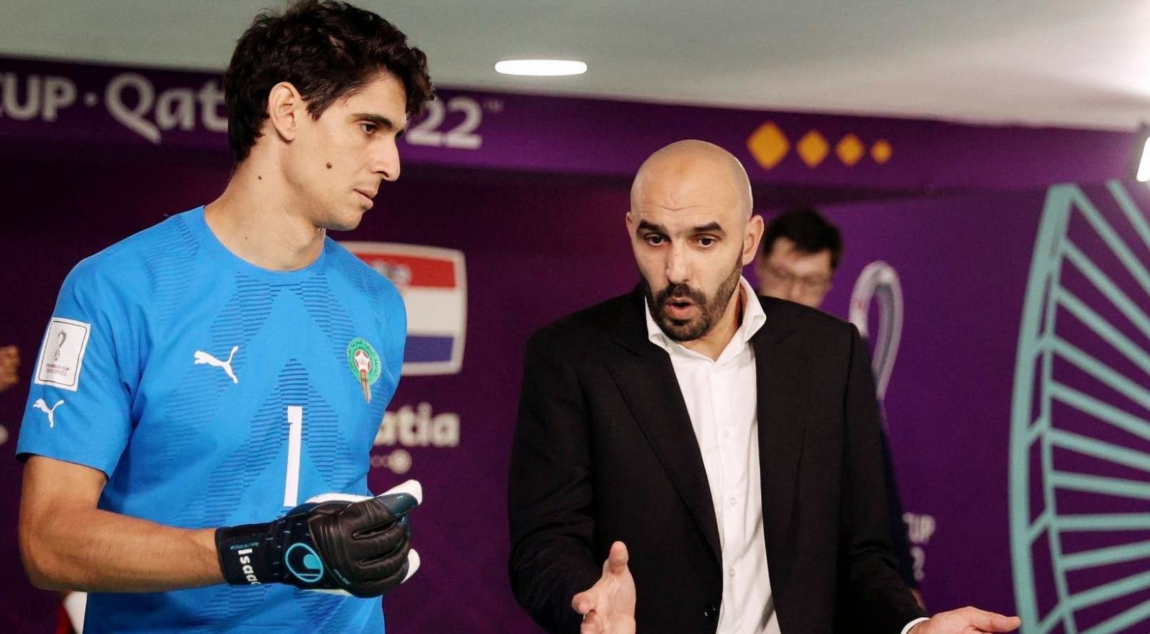 ياسين بونو يفاجئ وليد الركراكي بهاته رسالة قبل موقعة البرازيل