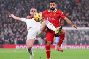 كيفية مشاهدة مباراة ليفربول وأستون فيلا: دليل شامل للبث المباشر اليوم