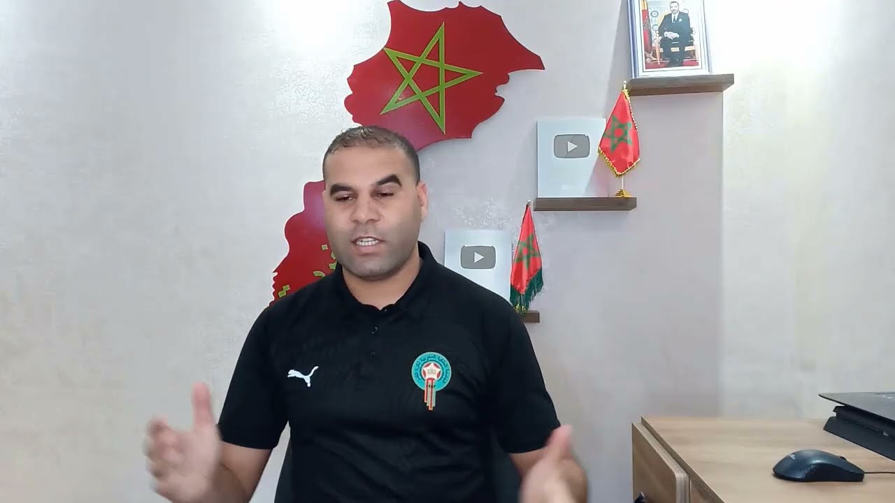 الفنان إسمااعيل الصيبـ ،ـاري يقدم مباراة رائعة أسيست عالمي دون لمس الكورة