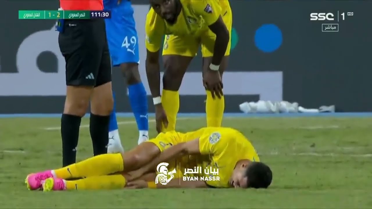 لحظة اصابة رونالدو في مباراة النصر والهلال