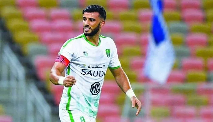 القنوات الناقلة لمباراة الأهلي والاتفاق في الدوري السعودي للمحترفين 138 172139 omar soma replacement ahli saudi 700x400