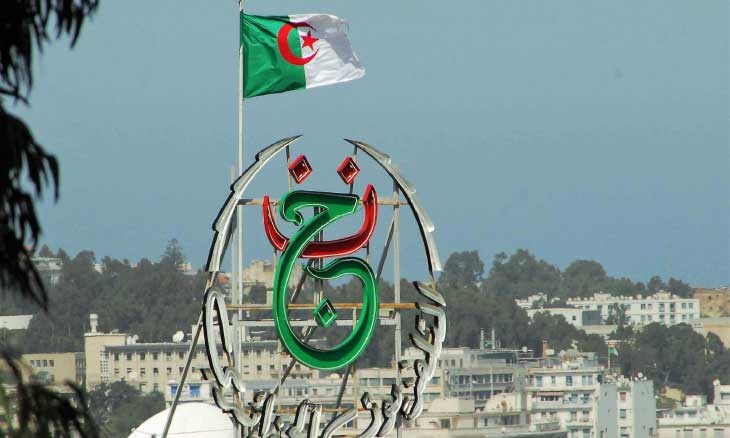 الجزائر تمنع التلفزيون المحلي من نقل مباراة المغرب ومصر