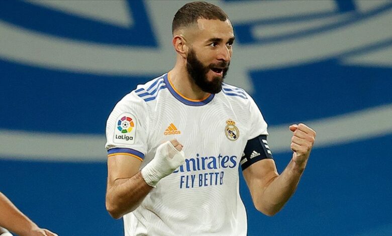 بنزيما يقود تشكيلة ريال مدريد ضد ليفربول