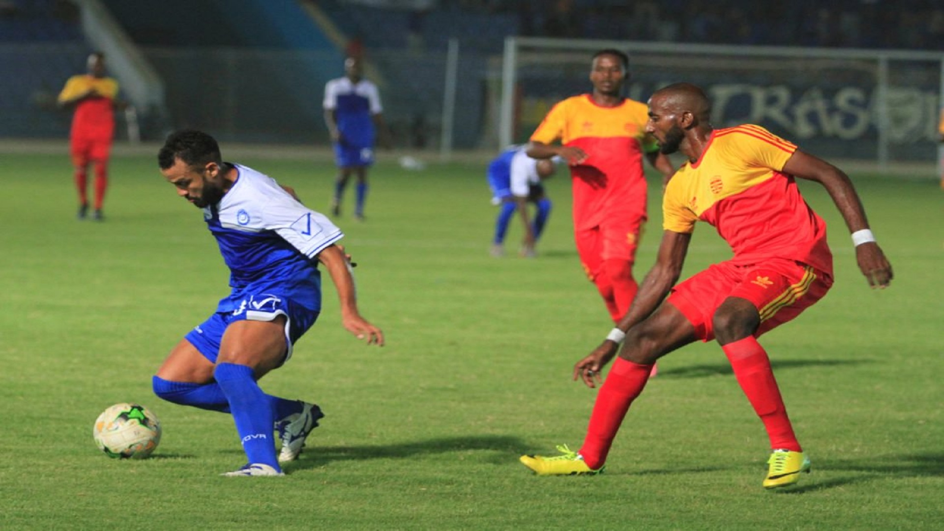 جانب من لقاء الهلال والمريخ أرشيفية