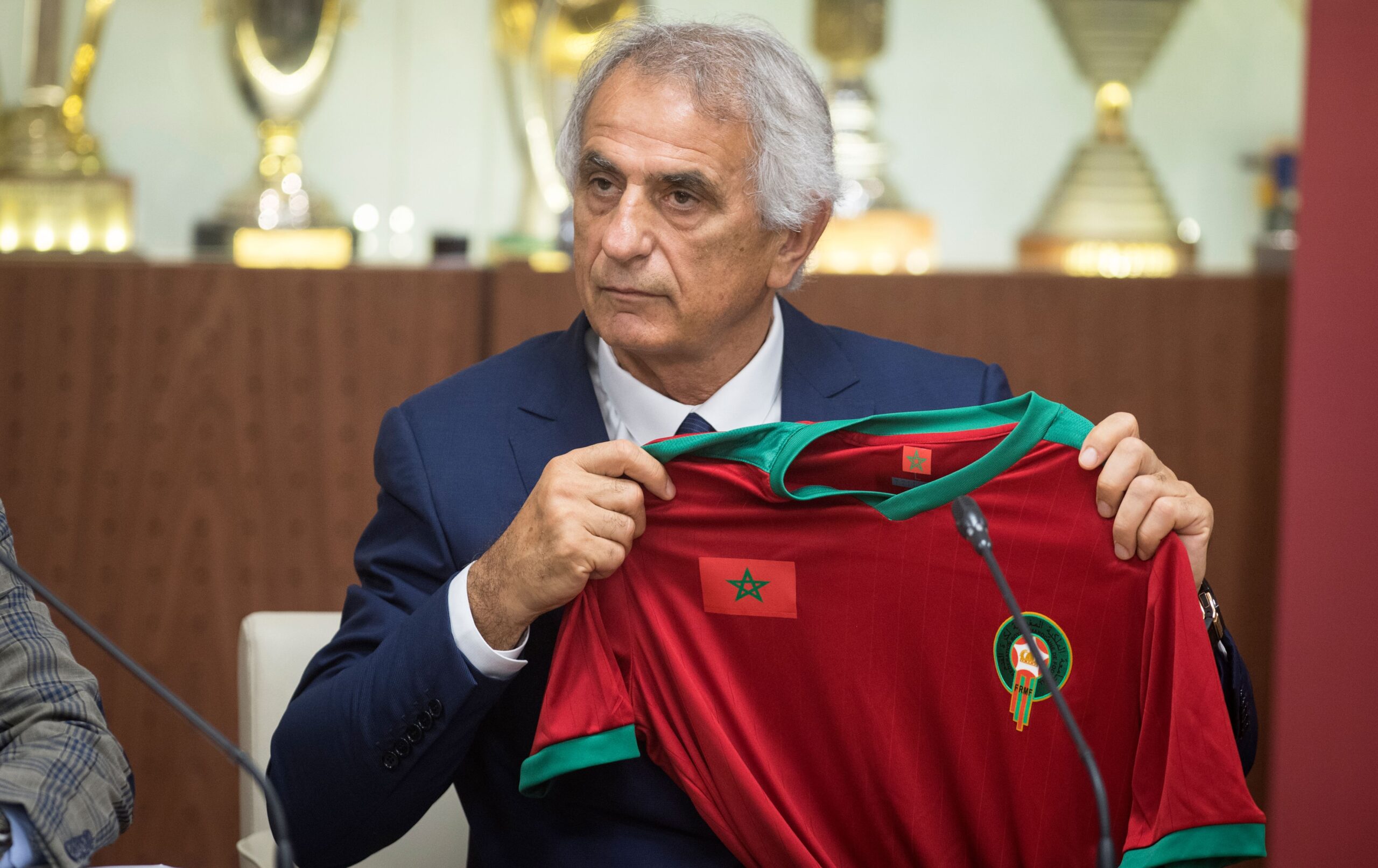 عاجل أنباء عن إقالة وحيد حاليلوزيتش من المنتخب المغربي scaled