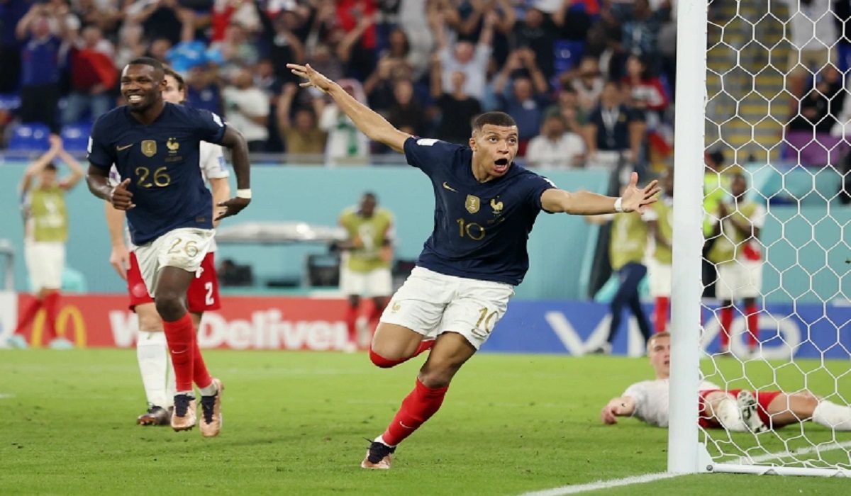 فرنسا أول المتأهلين إلى دور الـ16 بكأس العالم بعد فوز على الدنمارك
