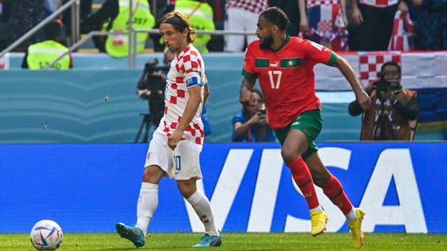 Duel entre Modric et Boufal lors de Maroc Croatie au Mondial 2022 1526198