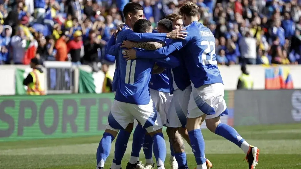 إيطاليا تواصل انتصاراتها بفوزها على الإكوادور 2-0