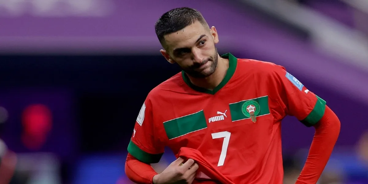 فوز المنتخب المغربي علي الغابون بخماسية وردة فعل غريبة من حكيم زياش