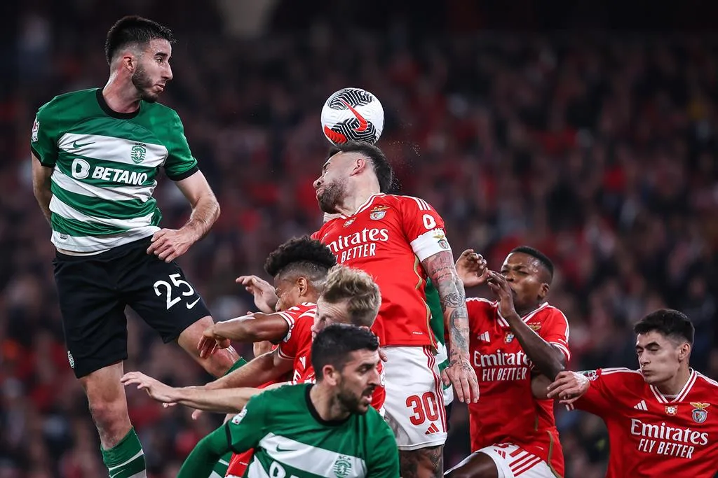 القنوات الناقلة لمباراة بنفيكا وسبورتينج لشبونة في الدوري البرتغالي القنوات الناقلة لمباراة بنفيكا وسبورتينج لشبونة في الدوري البرتغالي