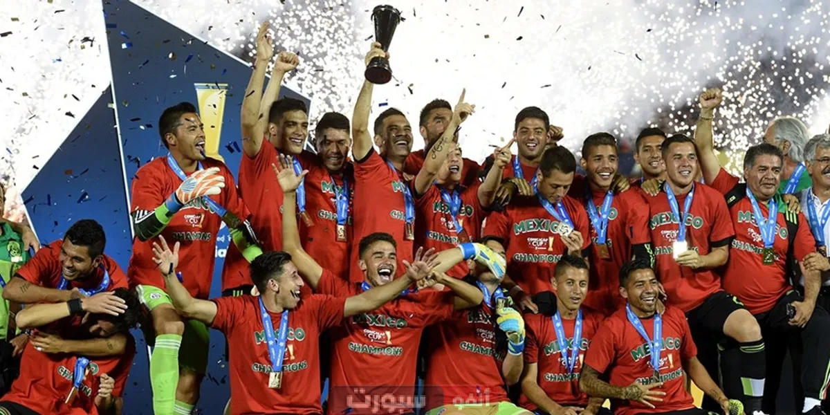 المكسيك تهزم أمريكا وتتوج بطلةً لكأس الكونكاكاف الذهبية المكسيك تهزم أمريكا وتتوج بطلةً لكأس الكونكاكاف الذهبية
