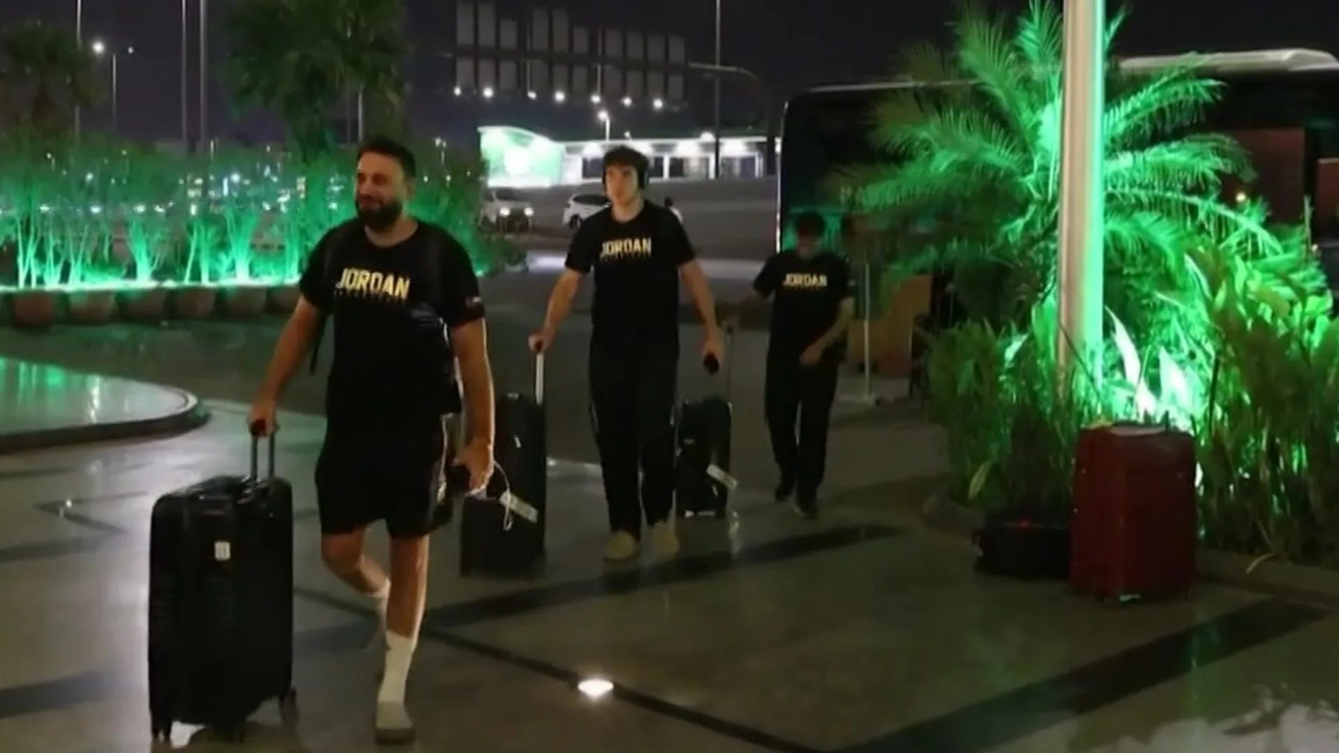 وصول منتخب الأردن إلى جدة للمشاركة في كأس آسيا للسلة وصول منتخب الأردن إلى جدة للمشاركة في كأس آسيا للسلة