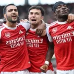 أرسنال يهزم بورت فايل بثنائية في كأس الرابطة 2025