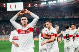 فيديو بلال الخنوس يسجل هدف عالمي ويقود فريقه لفوز مثير بالدوري الأوروبي