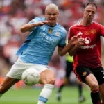 تعرف على معلق مباراة مان سيتي ضد مانشستر يونايتد في الدوري الإنجليزي الممتاز