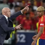 مدرب لاروخا يشعل الجدال في إسبانيا ويستبعد لامين يامال عن المنتخب الإسباني لهذا السبب