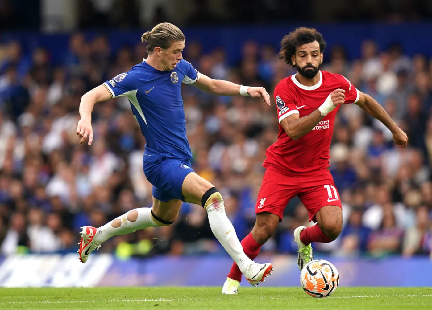 القنوات المفتوحة الناقلة لمباراة تشيلسي وليفربول في الدوري الإنجليزي الممتاز